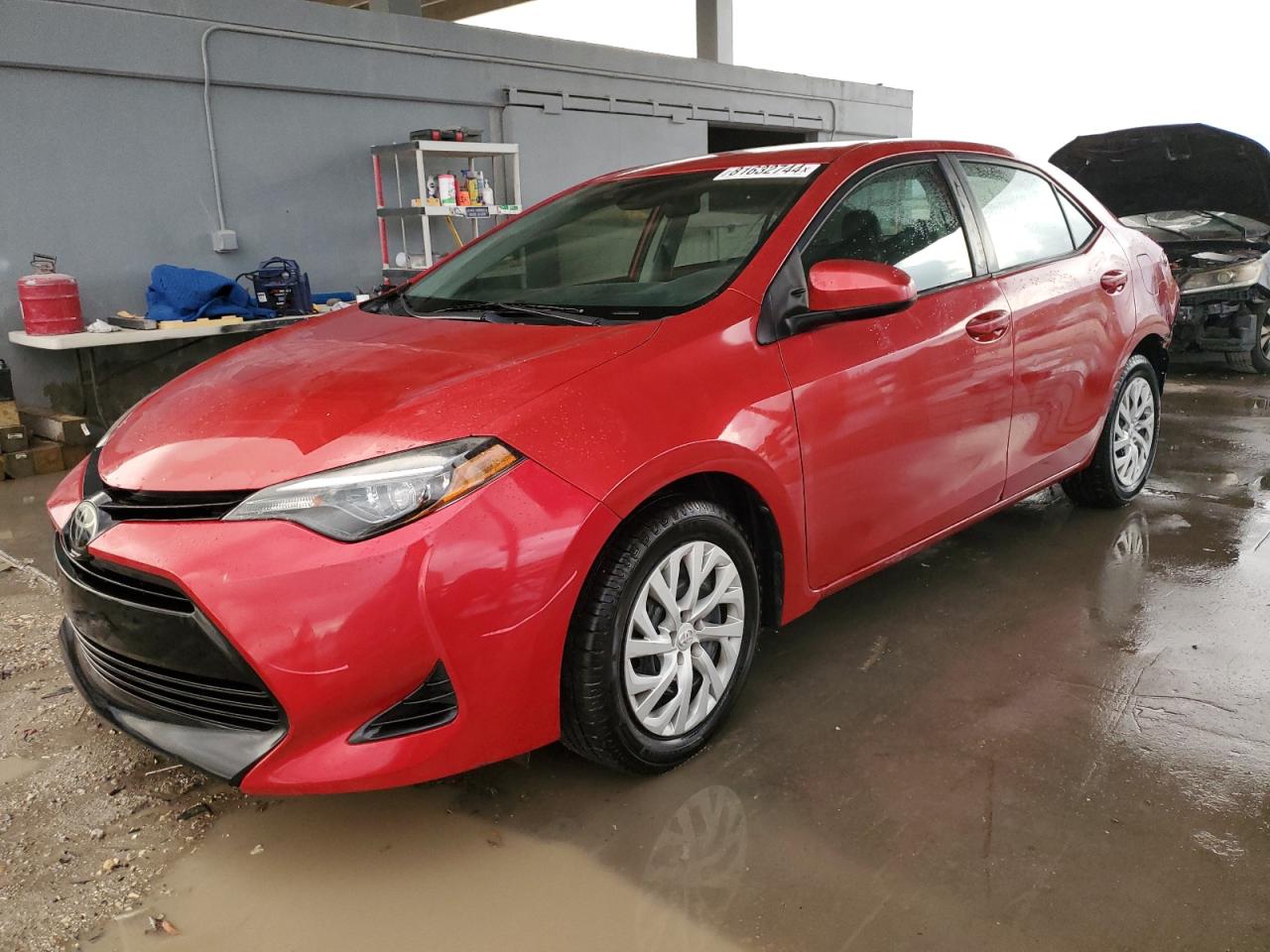 2018 Toyota Corolla L VIN: 5YFBURHEXJP819509 Lot: 81632744