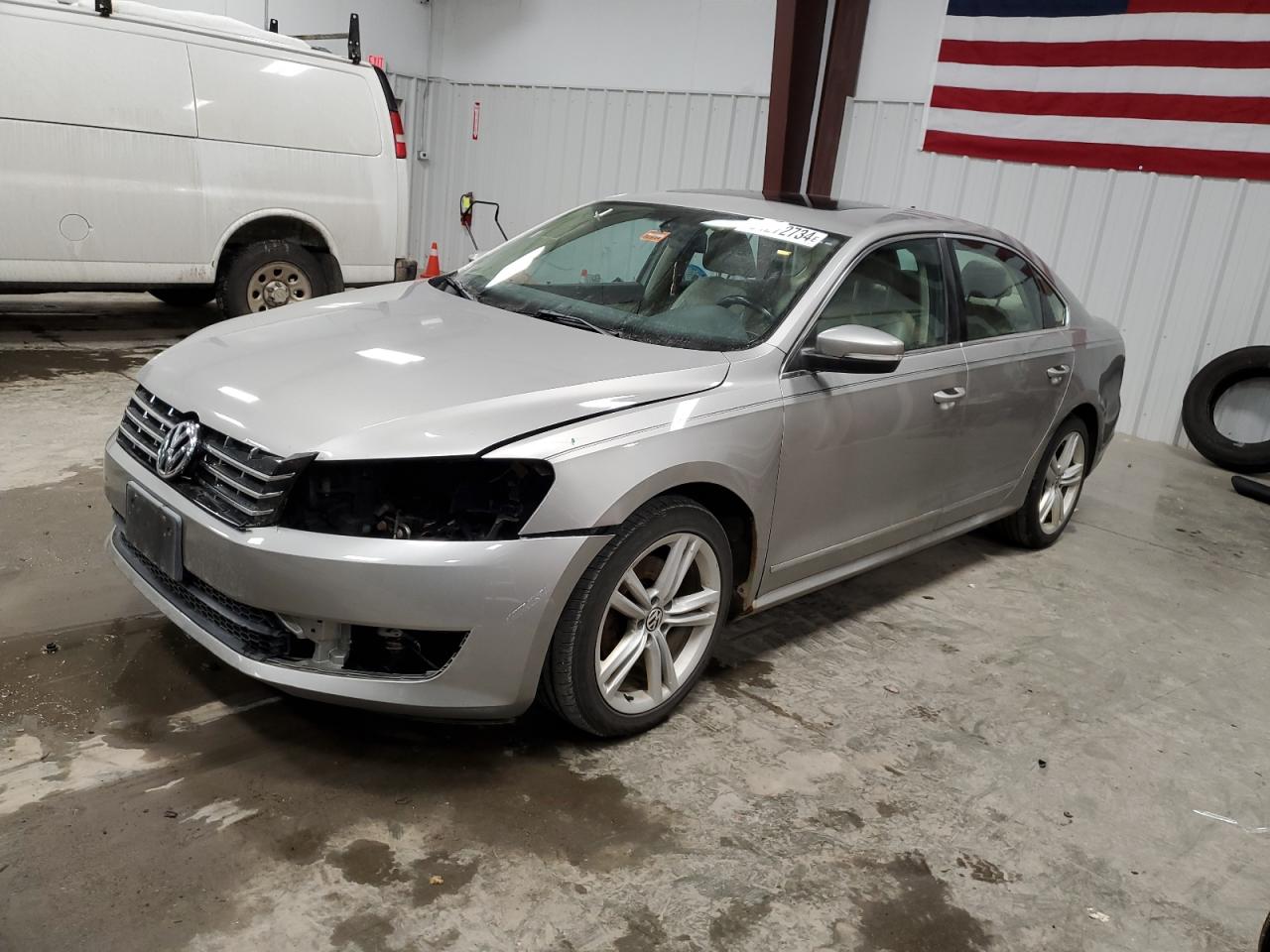 2013 Volkswagen Passat Sel VIN: 1VWCN7A35DC095303 Lot: 84272734