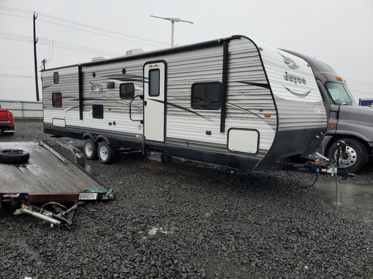 2016 Jayco Jay Flight VIN: 1UJBJ0BS1G1TM0315 Lot: 85634214