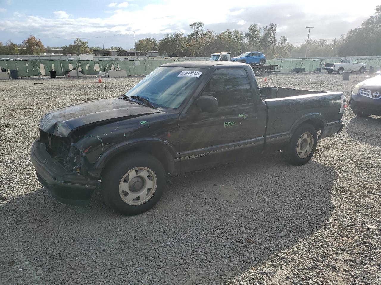 1998 GMC Sonoma VIN: 1GTCS144XW8525300 Lot: 85439034