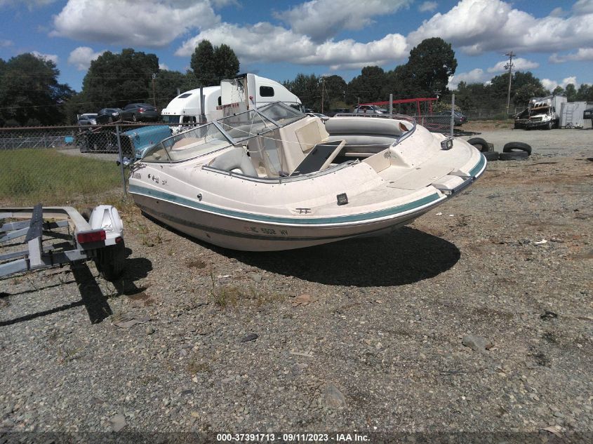 2002 Larson 234 Larson Dk Boat VIN: LAR65467G102 Lot: 37391713