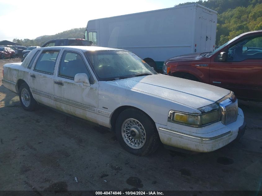 1996 Lincoln Town Car Executive VIN: 1LNLM81W2TY718038 Lot: 40474846