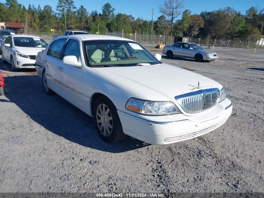 2009 Lincoln Town Car Signature Limited VIN: 2LNHM82V39X621337 Lot: 40922442