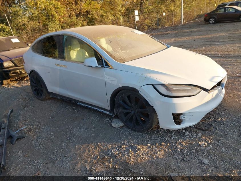 2017 Tesla Model X 100D/75D/90D VIN: 5YJXCBE20HF050017 Lot: 41145641